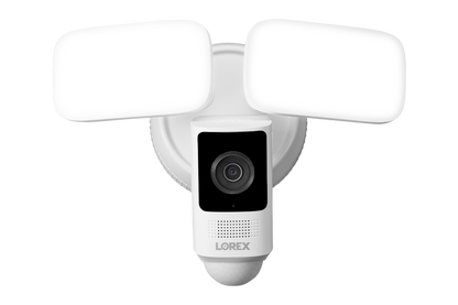 Lorex 2K Wi-Fi Floodlight Security Camera (32GB) - Open Box